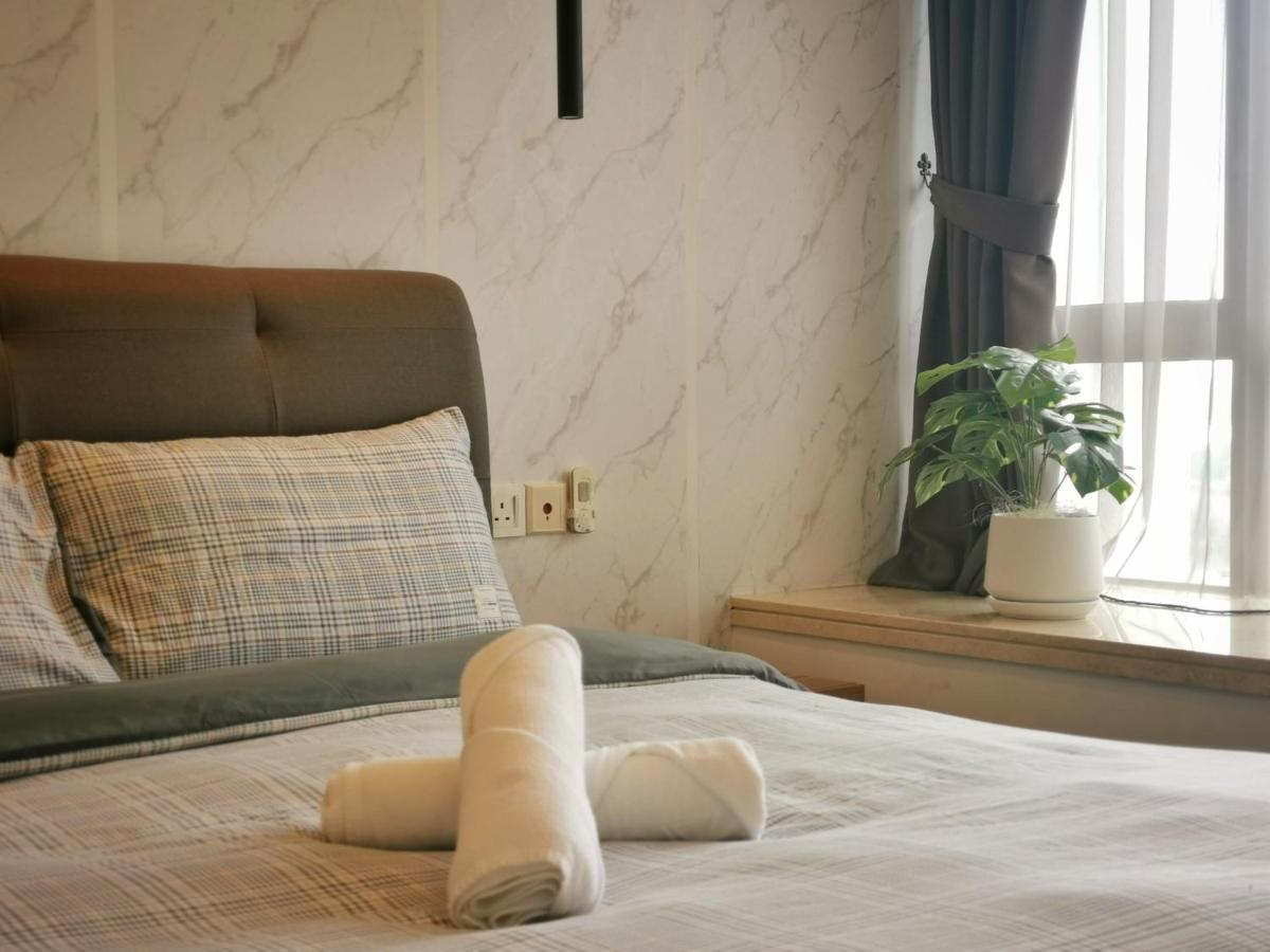Yussy Staycation Modern x Sky at R&F princess cove - Housity