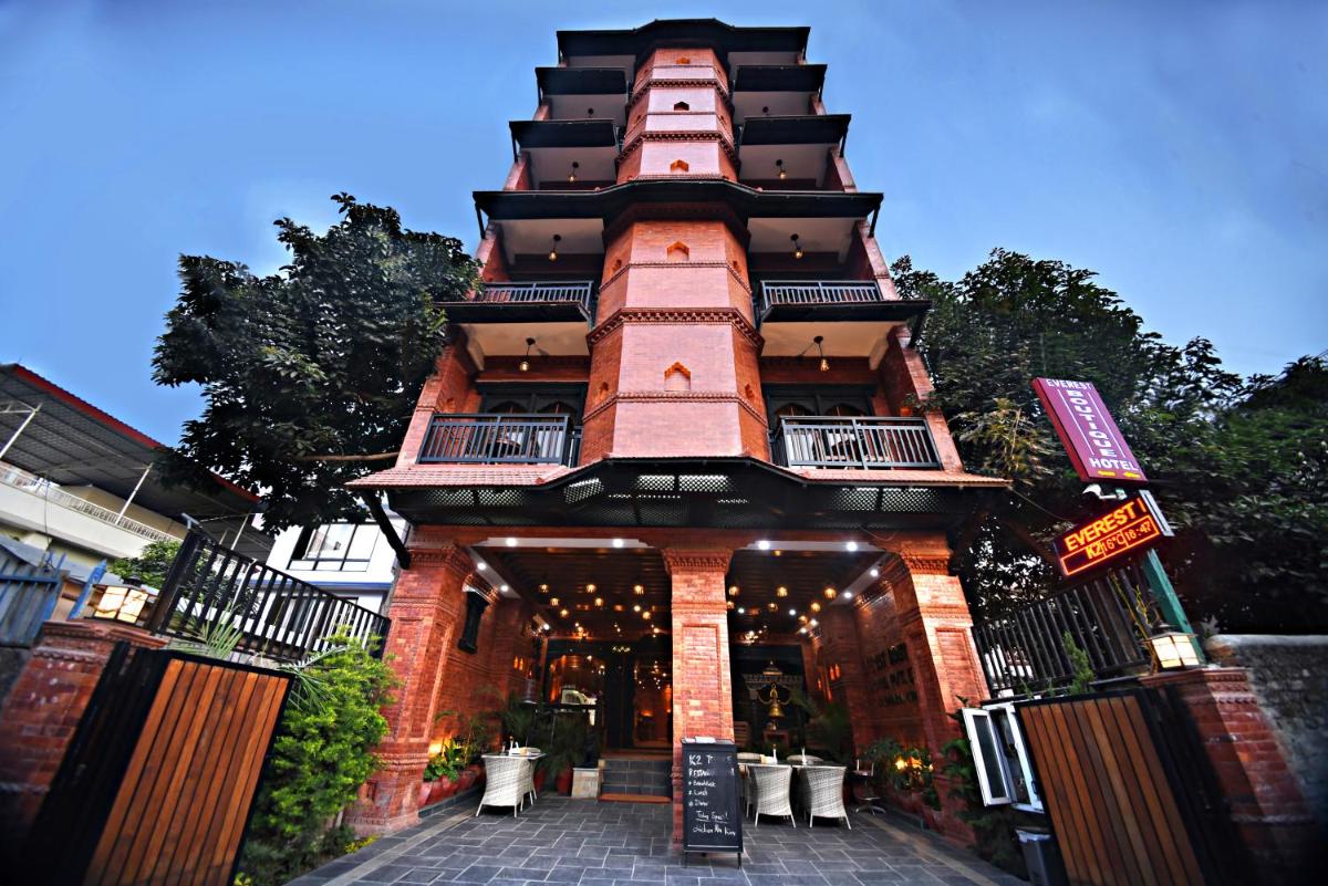 Everest Boutique Hotel - Housity