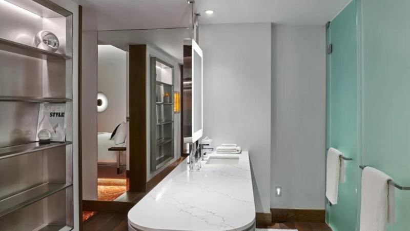 W Hotel Aspen - Hotel Room - Housity