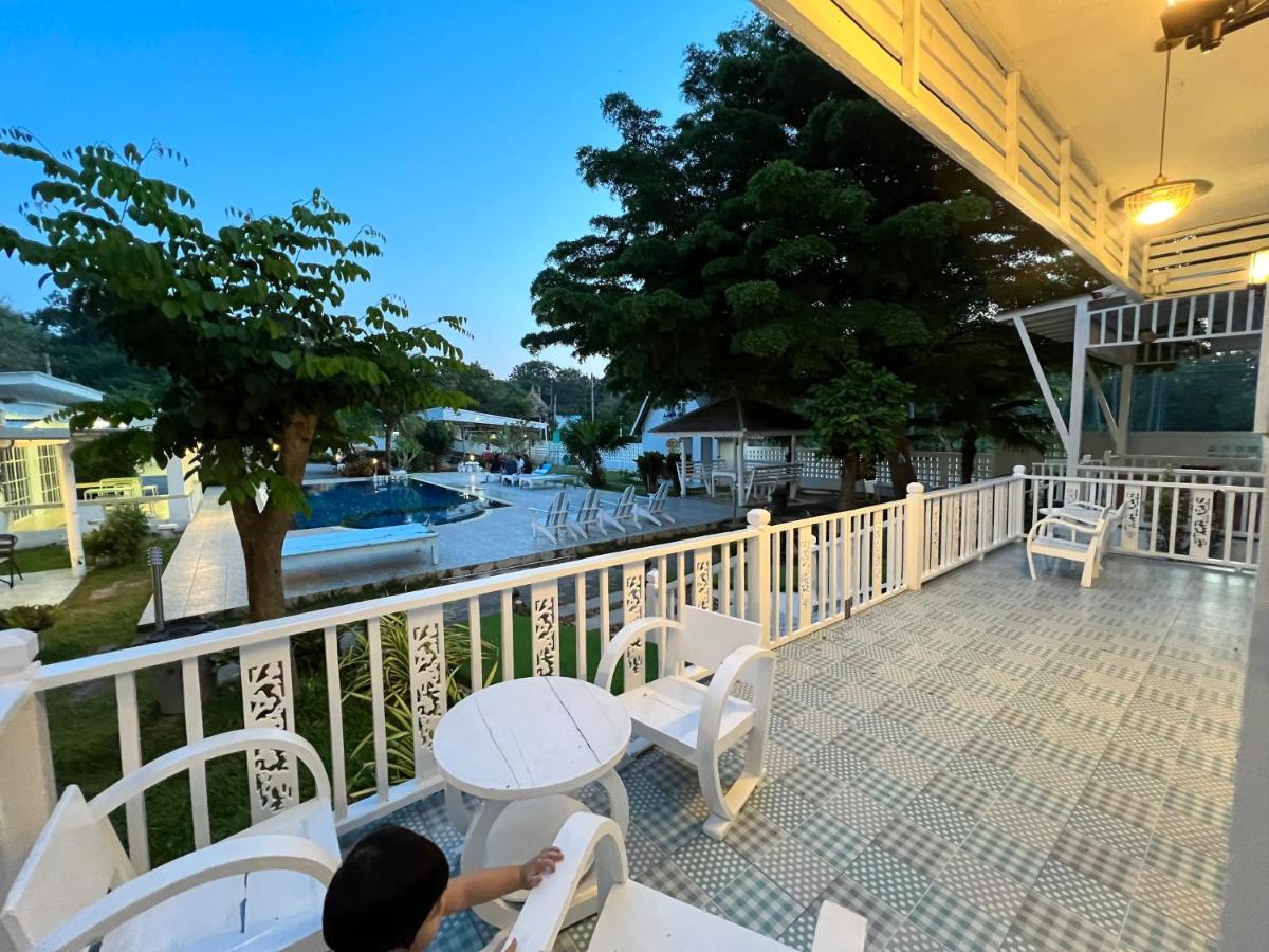 ฟ้าประทานบูติกรีสอร์ท - Housity