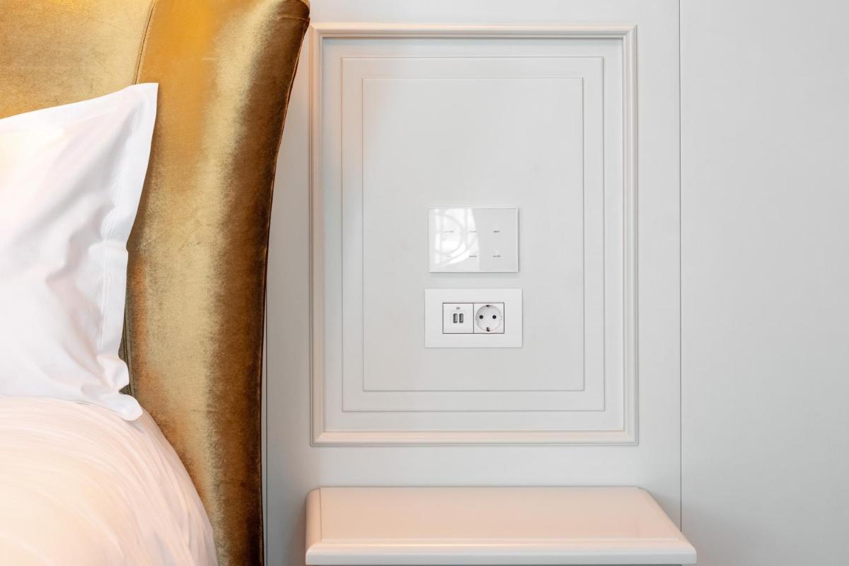 VIZUALIZA Residence Hotel - Housity