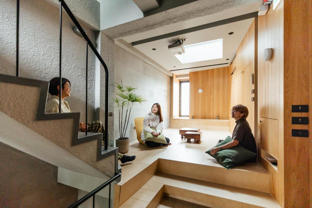 Zhen you ai du jia min su - Housity