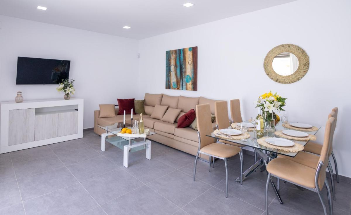 Apartment Family 6 Beachfront Corralejo By Holidays Home - Housity