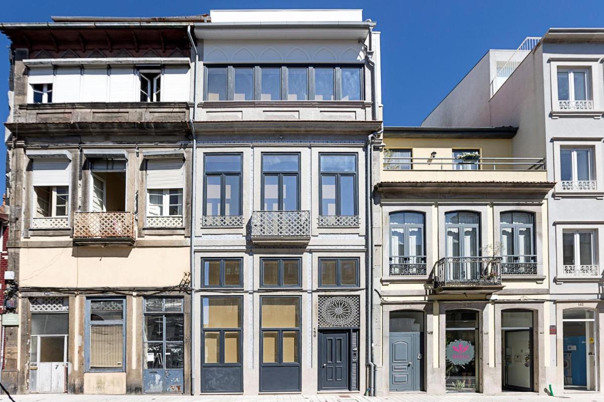 Urban House by LovelyStay - Housity