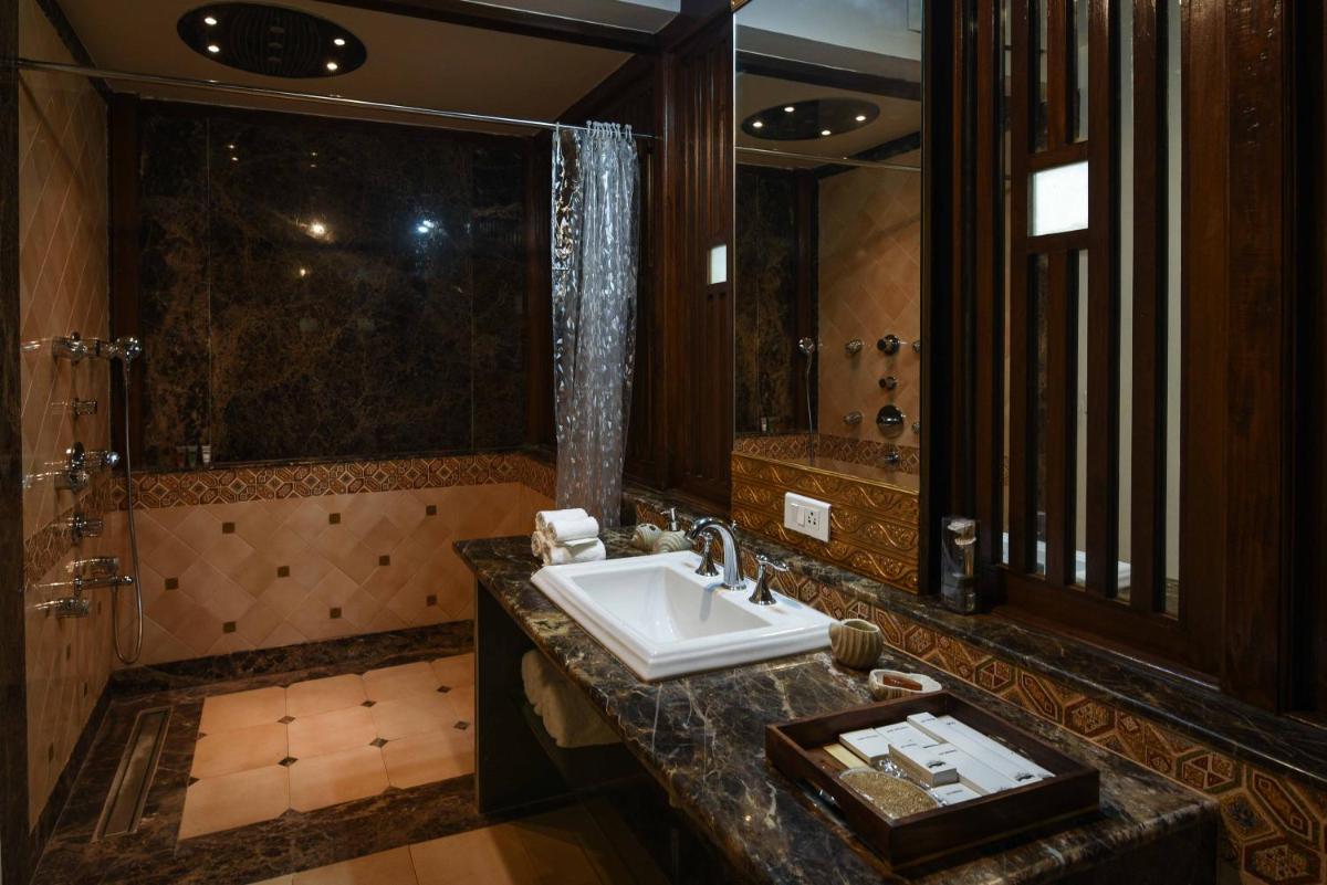 Surya Kiran Heritage Hotel - Hizvo