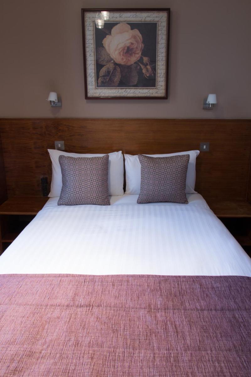 Garden View Hotel - Housity
