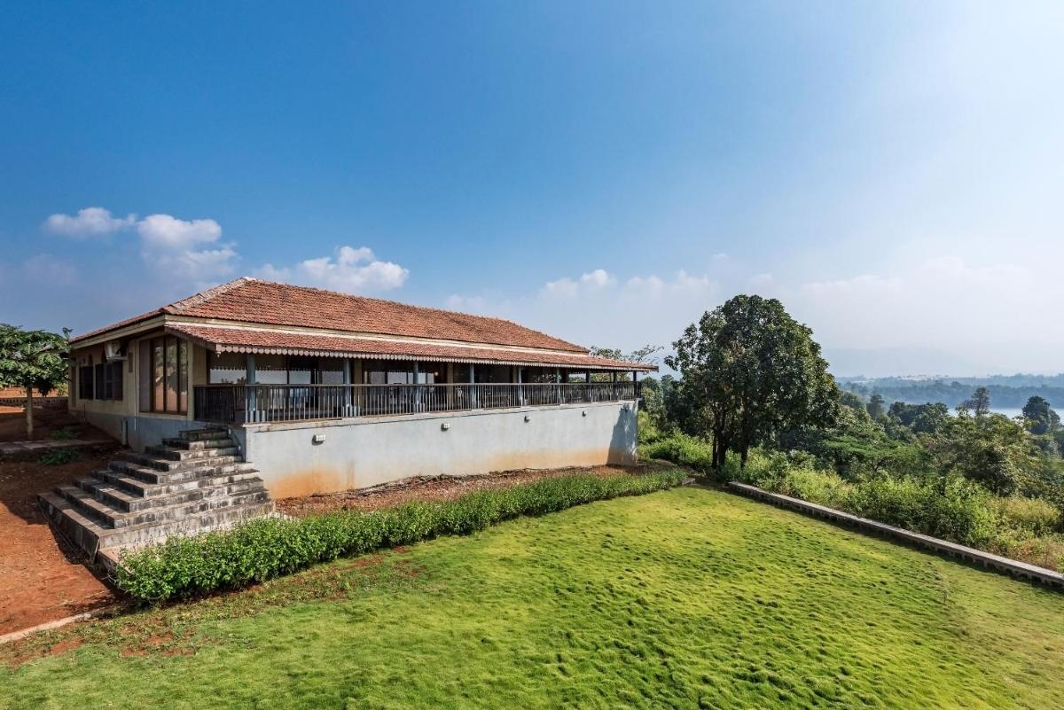 SaffronStays Anantham, Kamshet - pet-friendly lakefront villa with a huge verandah - Housity