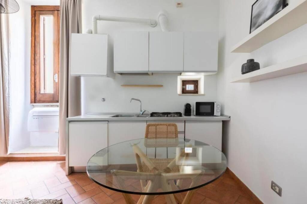 Suitetrails - Daplace - Emilia Apartment