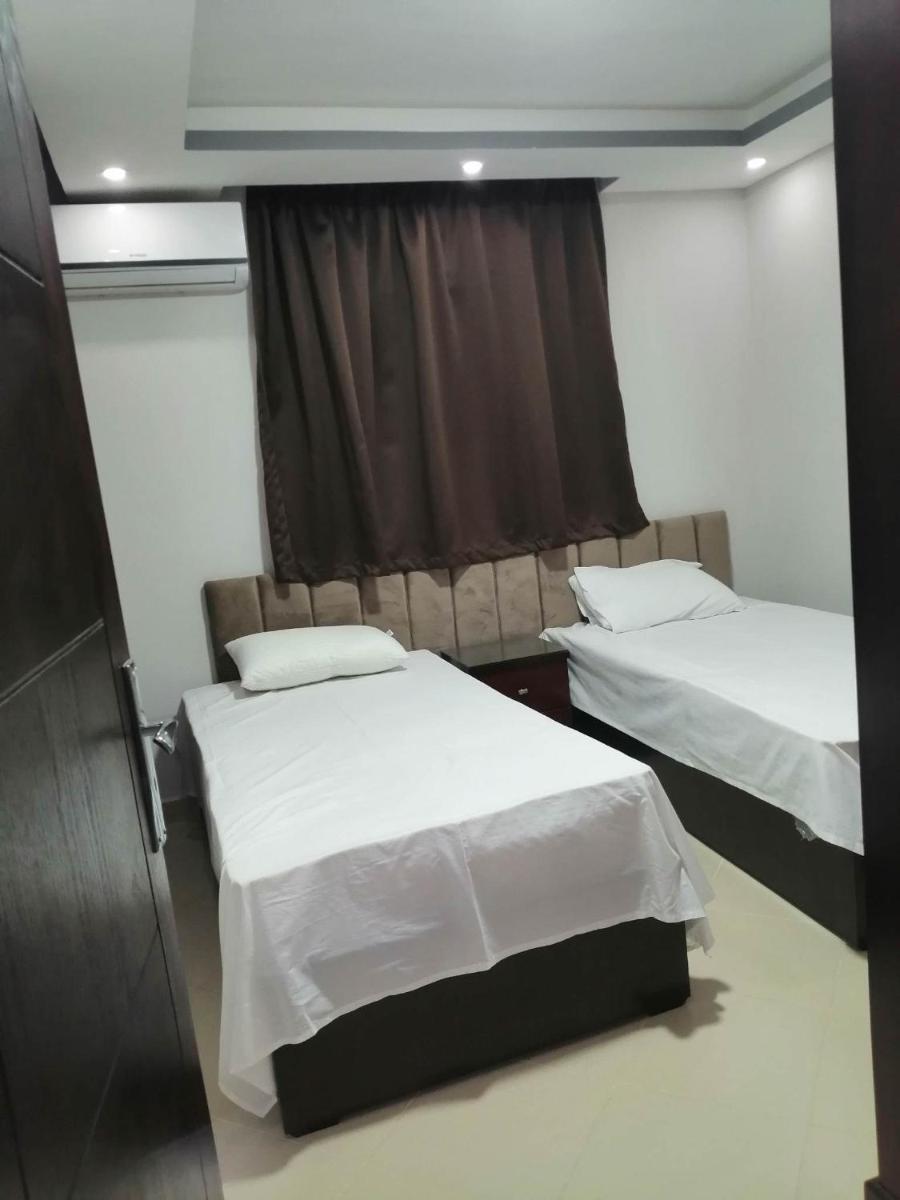 402 B - Housity