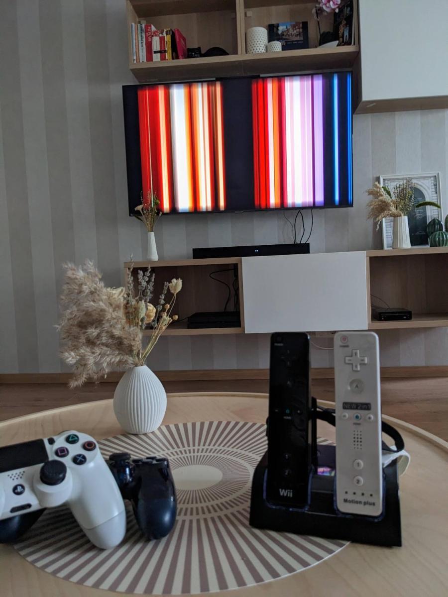 Bis zu 6 Personen, Bahnhofs- & Zentrumsnah, Südheide, Netflix und PS4 - Hizvo