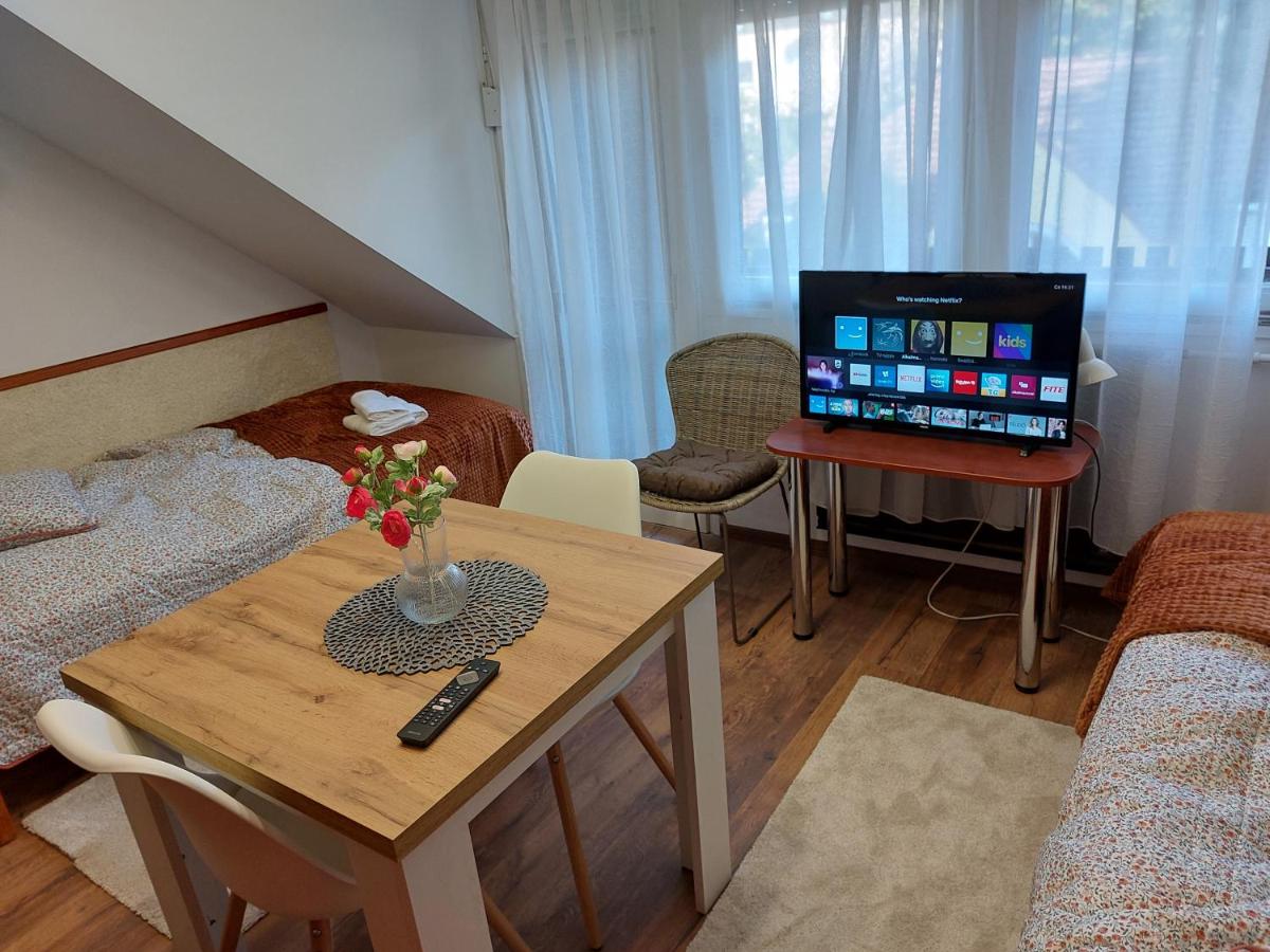 Summer House Apartman - Housity