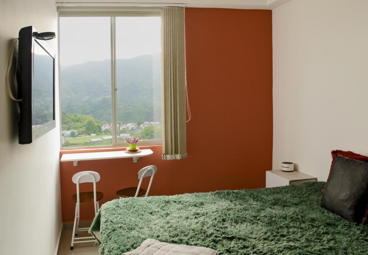 Vista al Mar Verde de Armenia con parqueadero privado - Housity