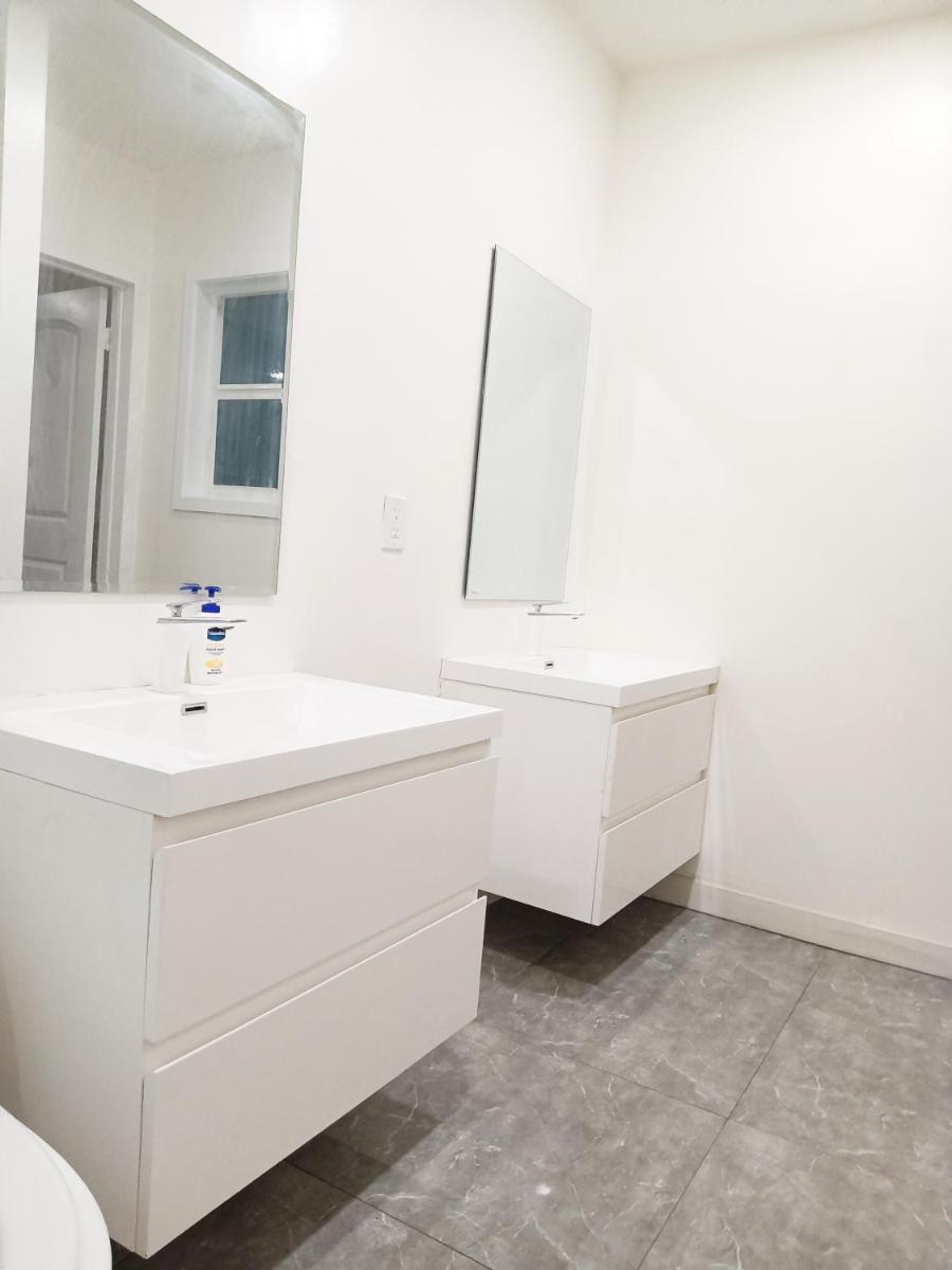 Private Entrance Big Suite, No Pets, No Smoking - Housity