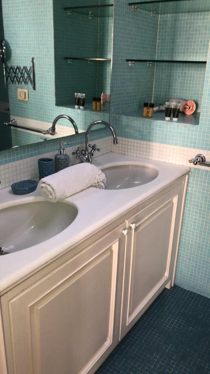 Benedetto Cairoli Guest House - Housity