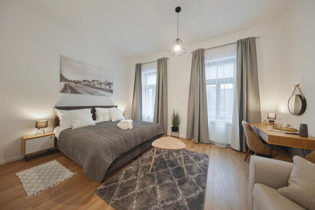 Chop Old House Hotel - Housity
