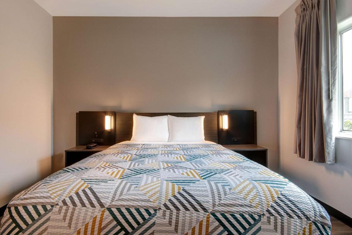 Motel 6-Pharr, TX - Housity