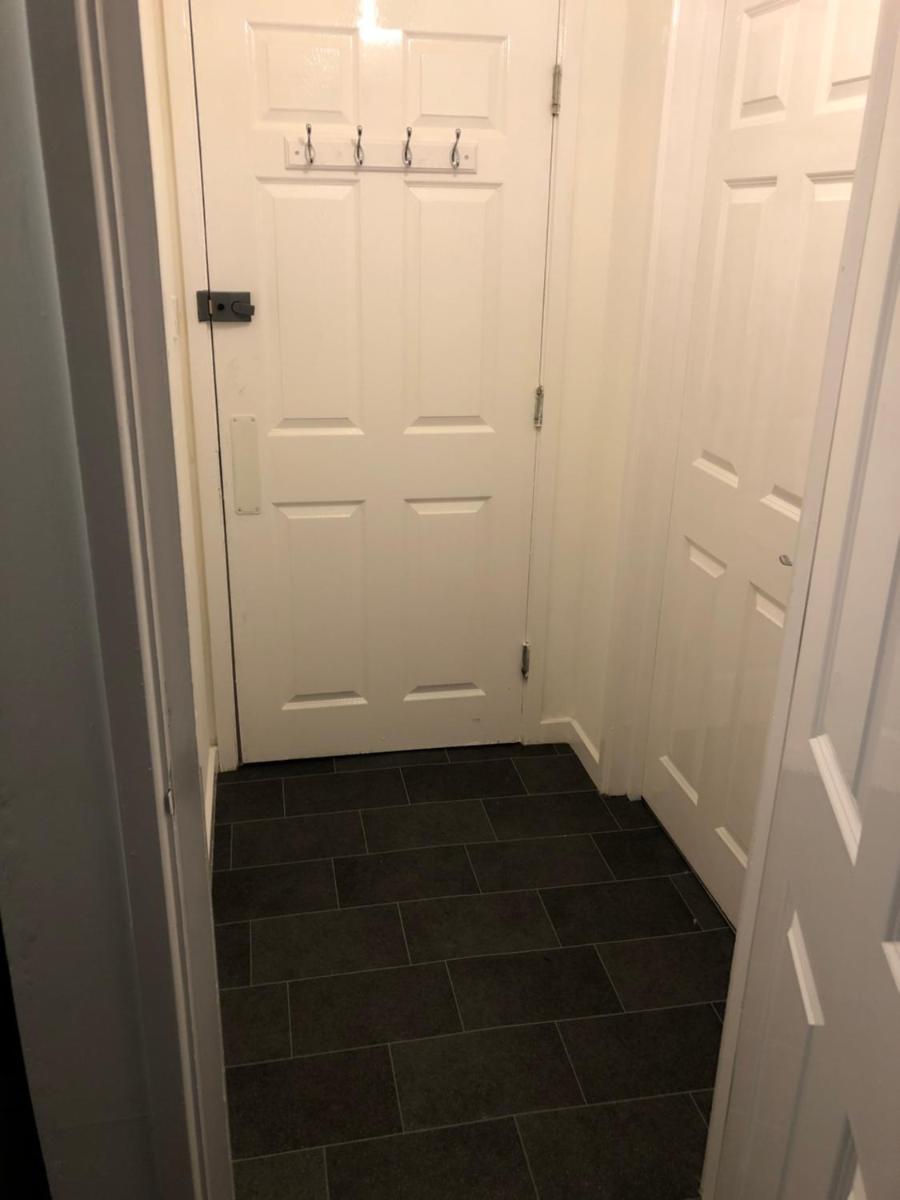 1 bedroom flat Oakfield Road - Hizvo