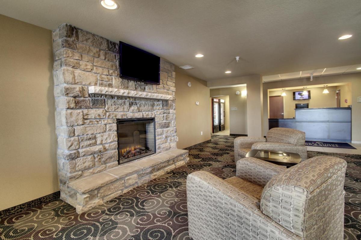 Cobblestone Inn & Suites - Avoca - Housity