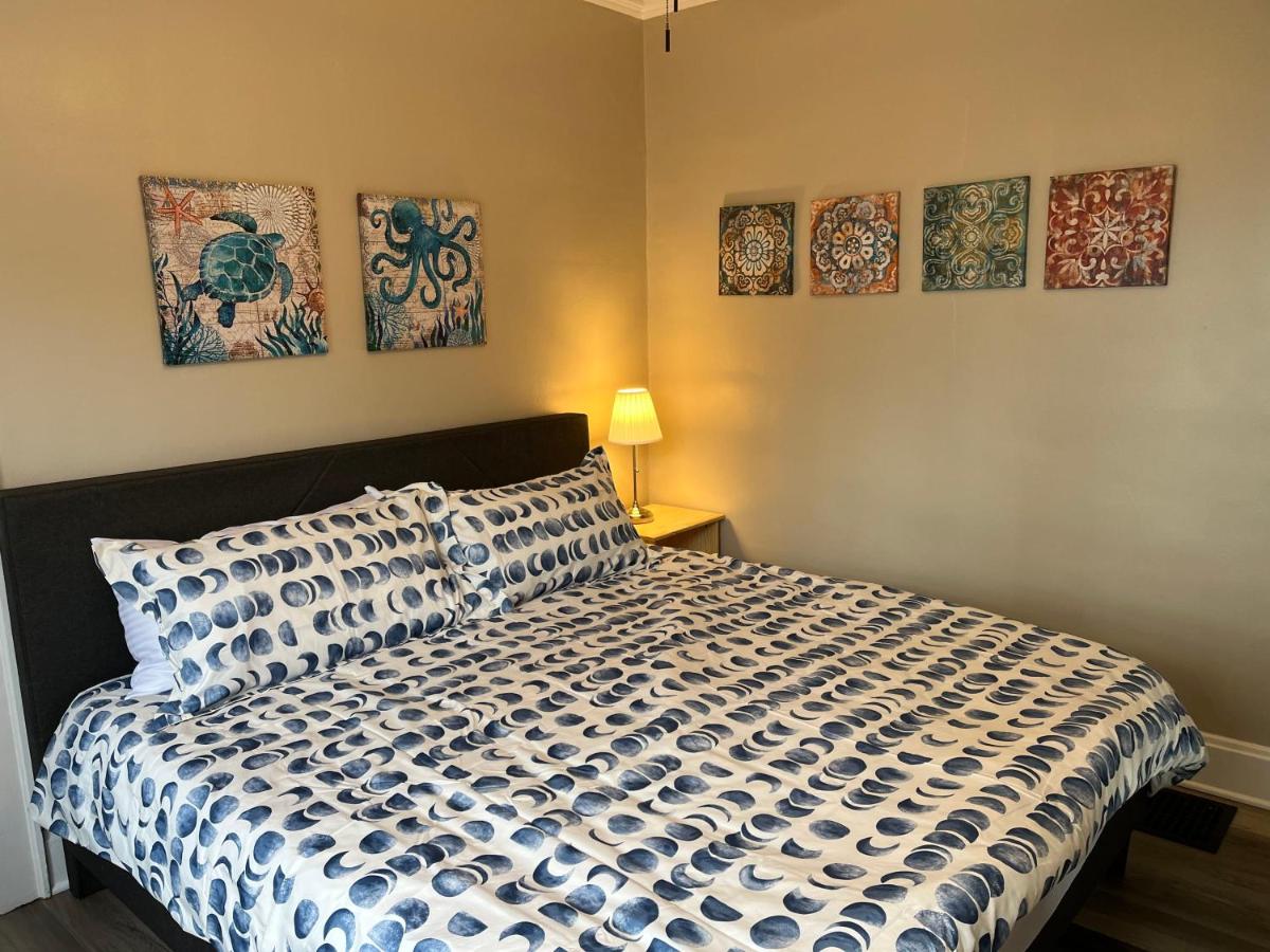 Hudson #1 Private Two Bed near Xavier & Downtown - Housity