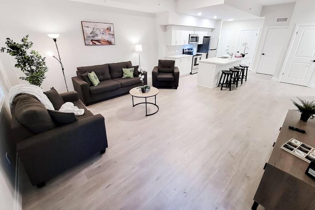Suitetrails - Brand New Luxurious Condo