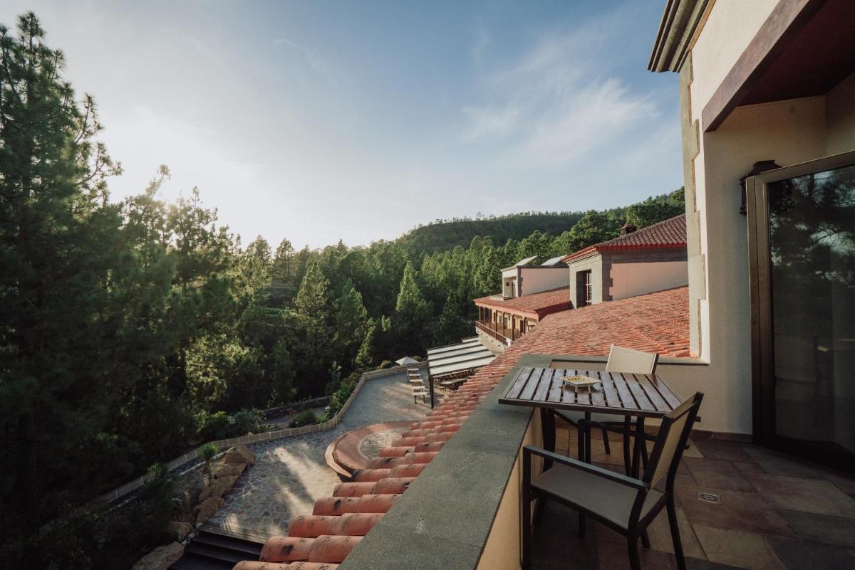 Un balcón o terraza de Hotel Spa Villalba