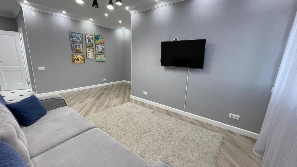 ErNaz Plus Apartments: Sauran-Towers - Housity