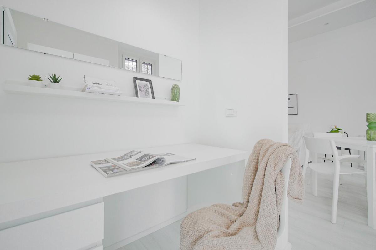 CONT36 -Total White- Esclusive - Housity