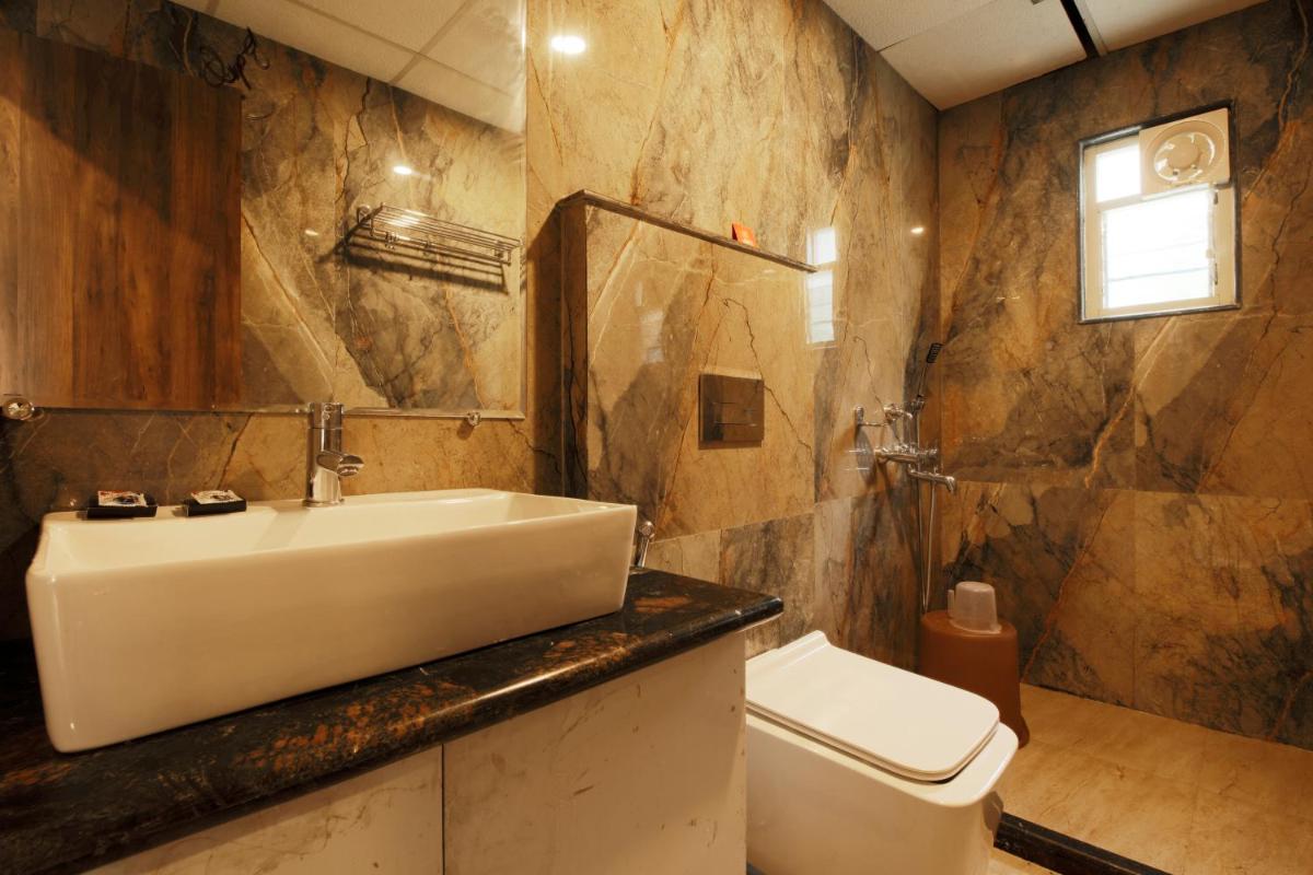 ADB Kanvas, Lataguri - Housity