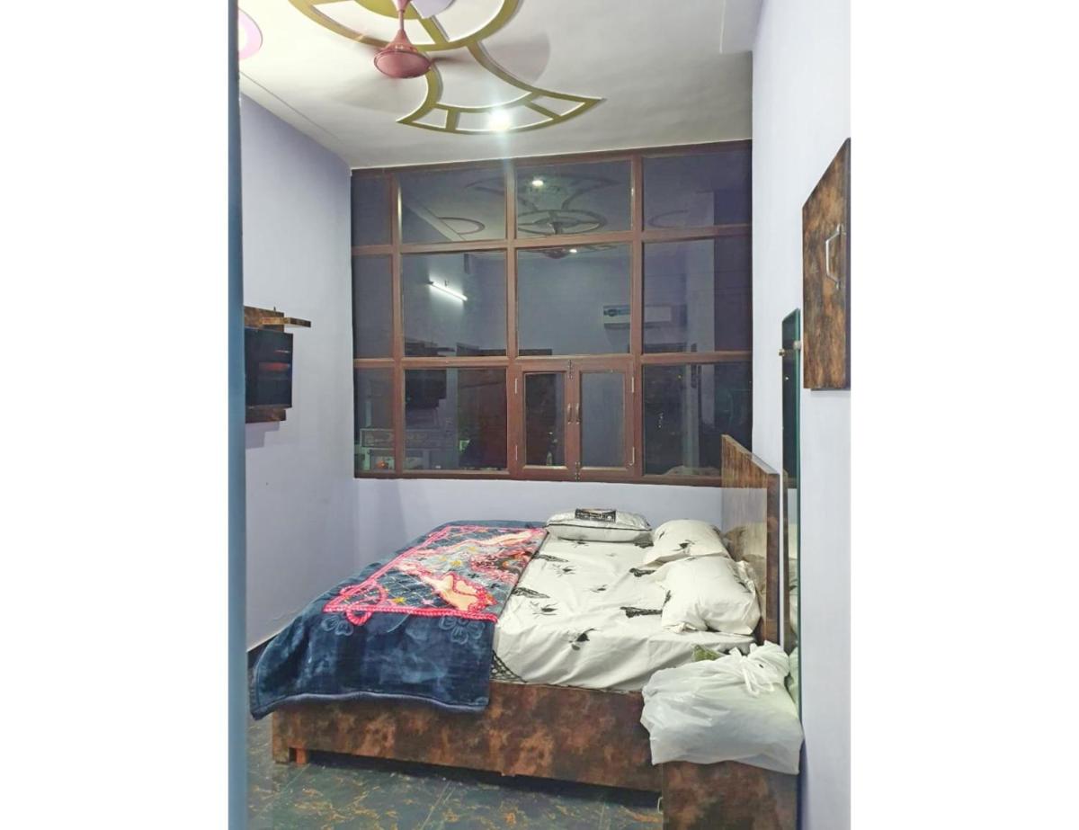Gold Guest House, Sonipat - Housity
