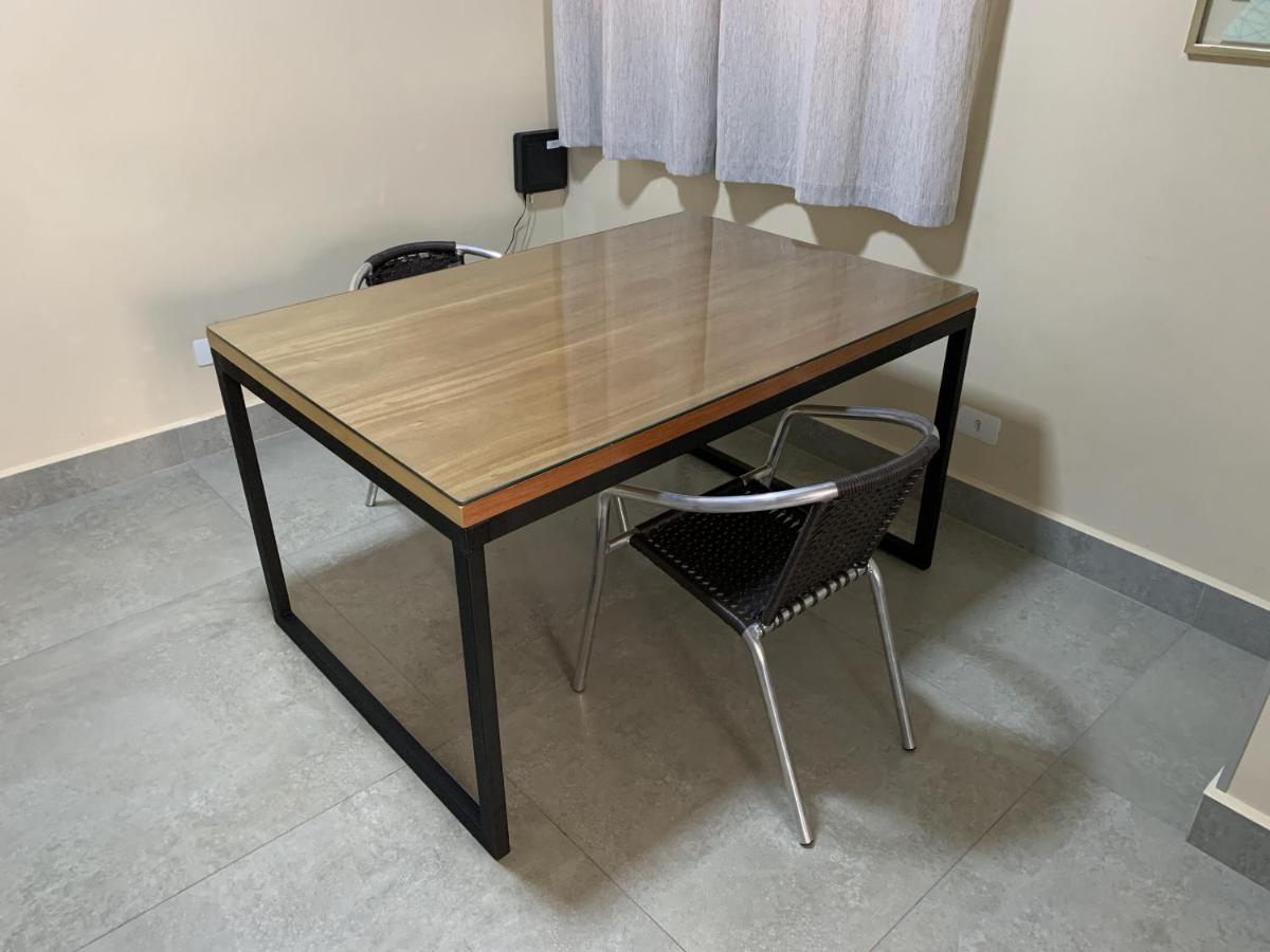 Apto com ar no centro perto de tudo - Housity