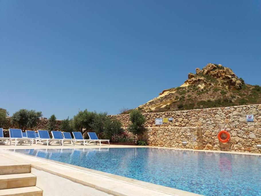 Suitetrails - Dreams of Holiday. Apartment with Pool