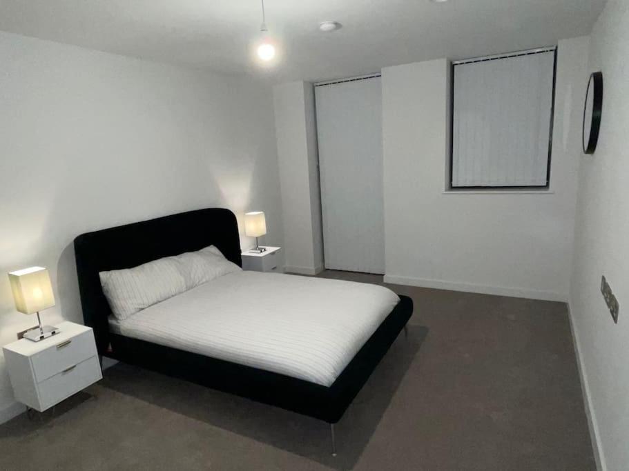 Luxe 1 Bedroom Apt Central Manchester - Housity