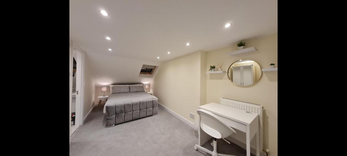 Double room in shared flat - Housity