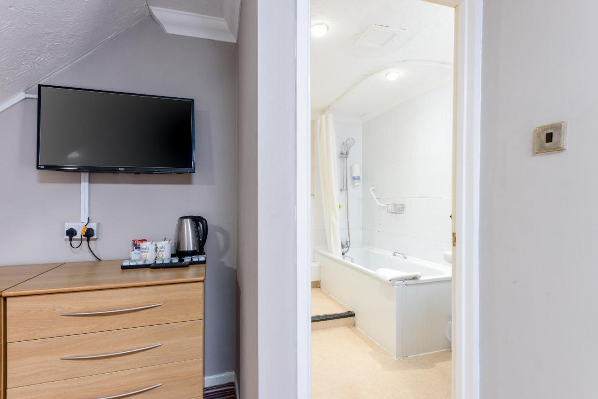 Russell Hotel - Housity