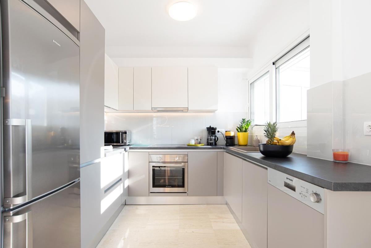 Delightful Penthouse - Housity