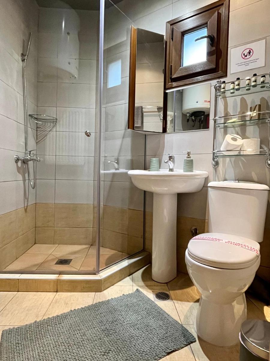 Danae Apartments - Housity