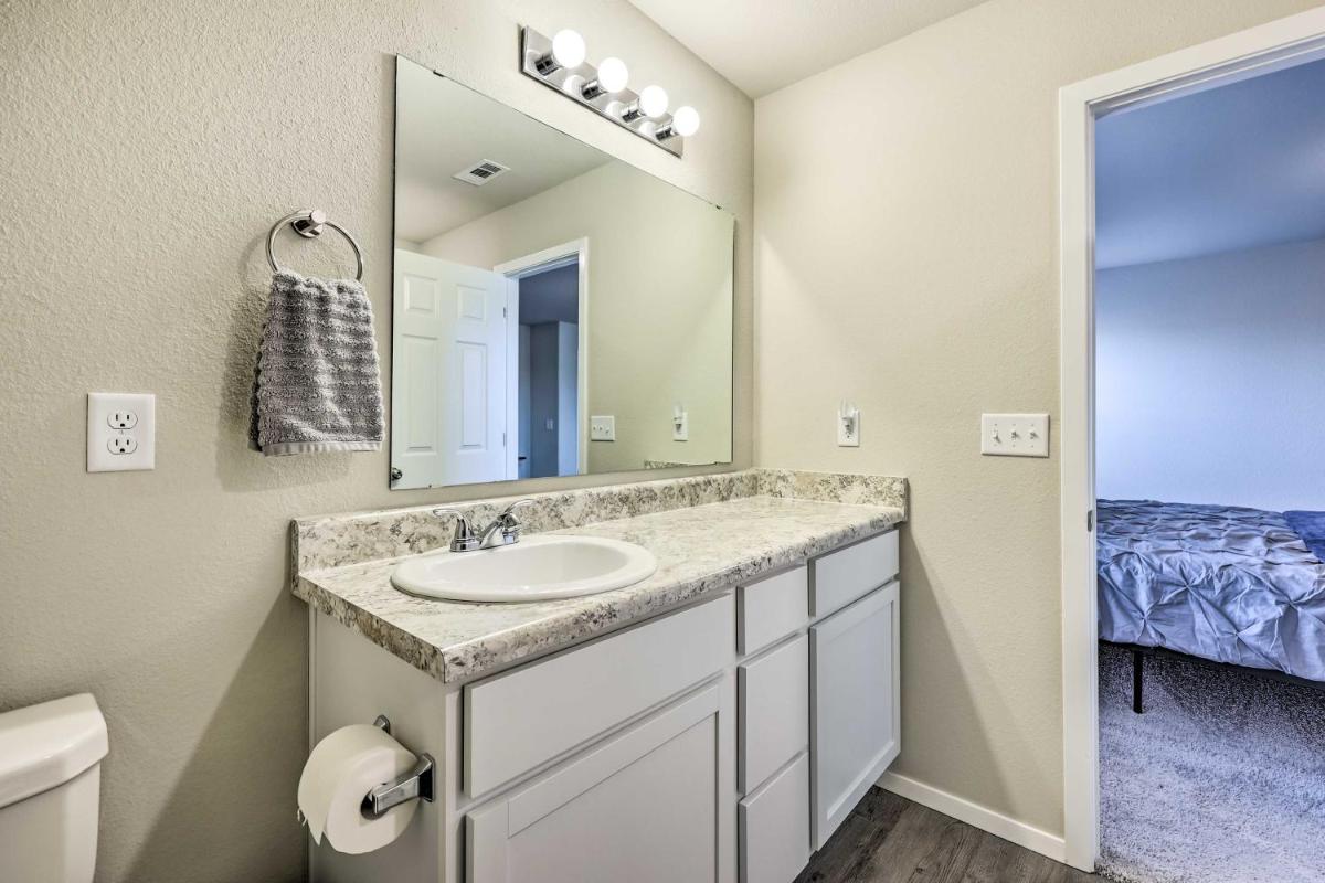 Siloam Springs Home, Close to Parks and Trails! - Housity