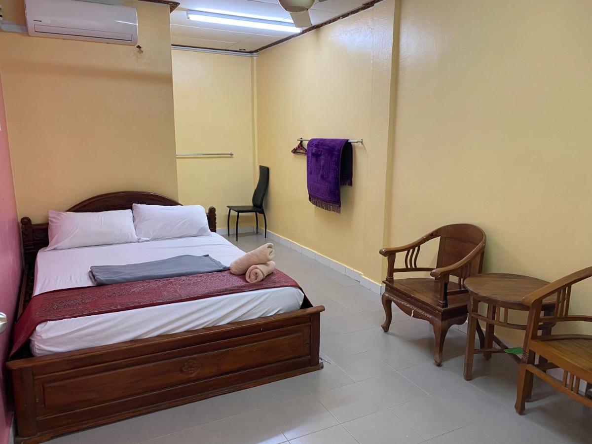 Nipah River View Bajet Hotel - Housity