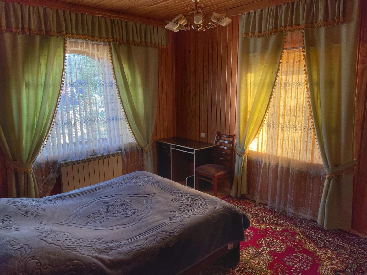 Cozy Wooden Villa - Housity
