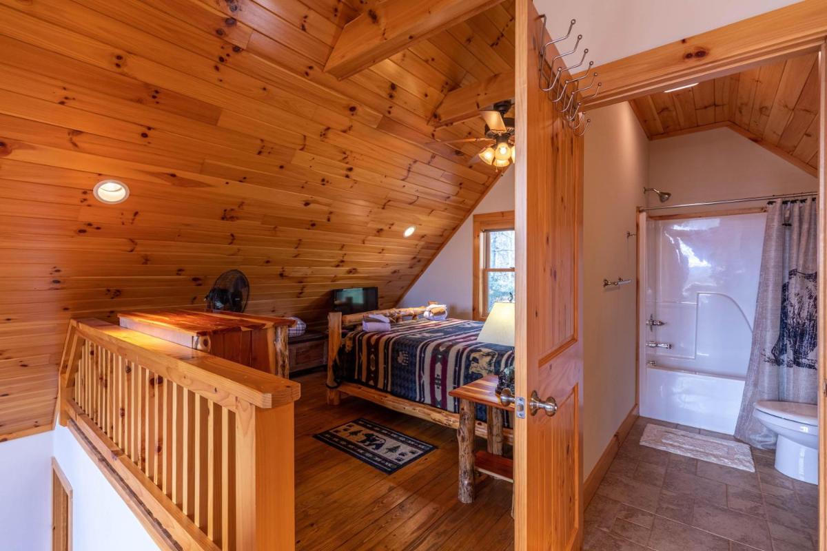 Leafy Way Lodge - Housity