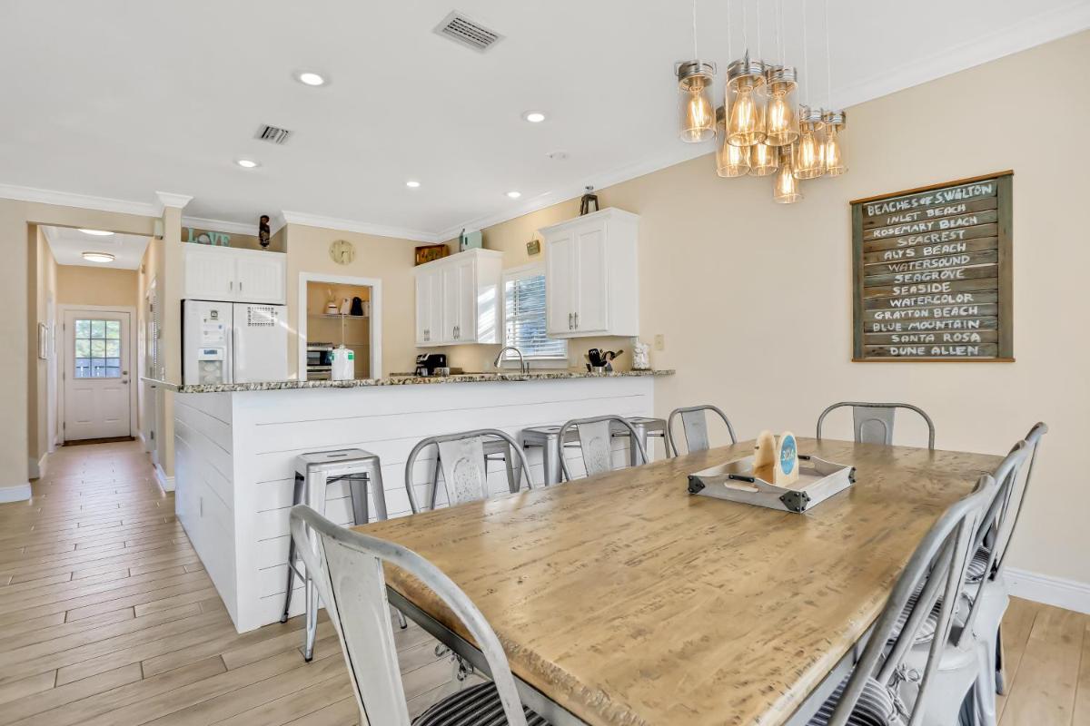 Pete's Place - Housity