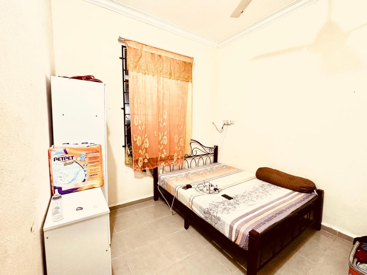 homestay taman dbayu, kuala besut - Housity