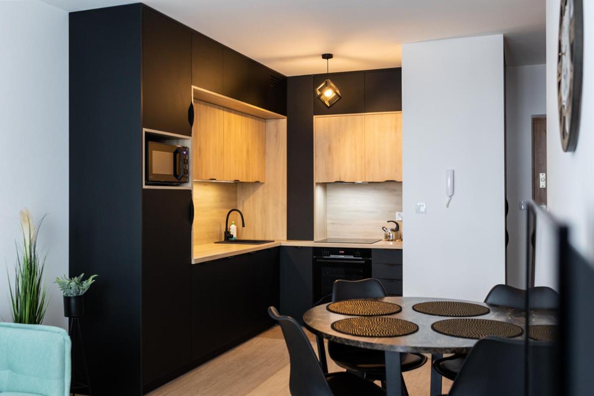 Apartament przy PILECKIEGO 33 - Housity