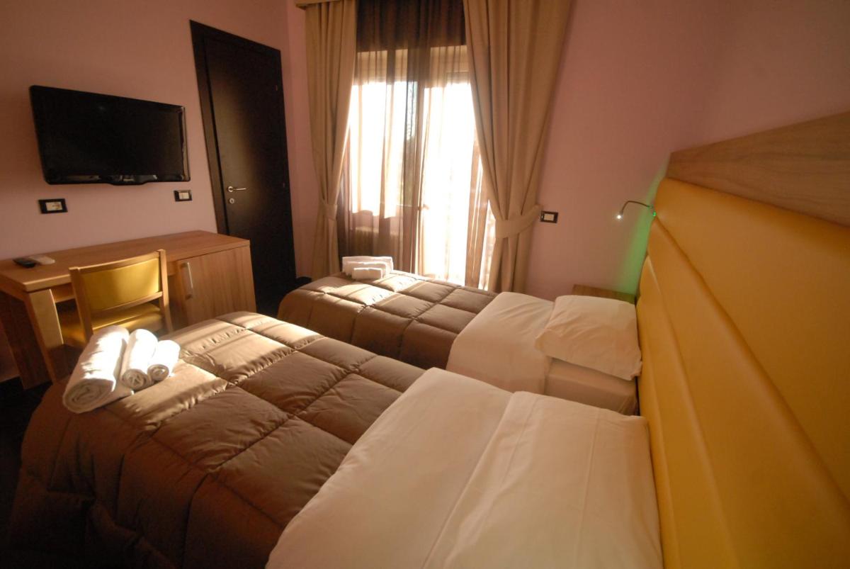 Ostia Antica Suite B&B - Housity