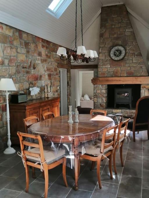 Charmante longère au calme - 6 personnes - Presqu'île de Crozon - Housity