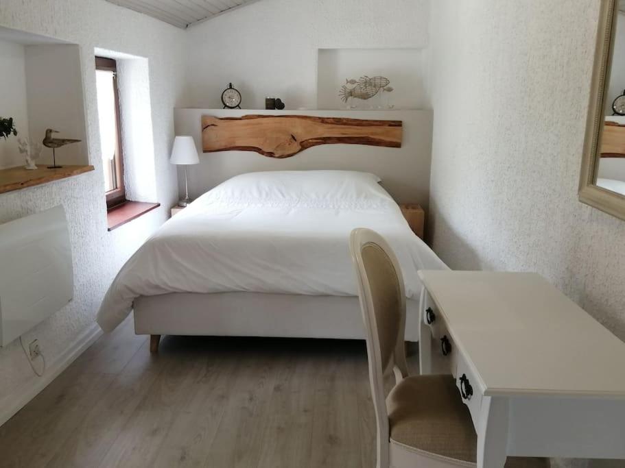 Charmante longère au calme - 6 personnes - Presqu'île de Crozon - Housity