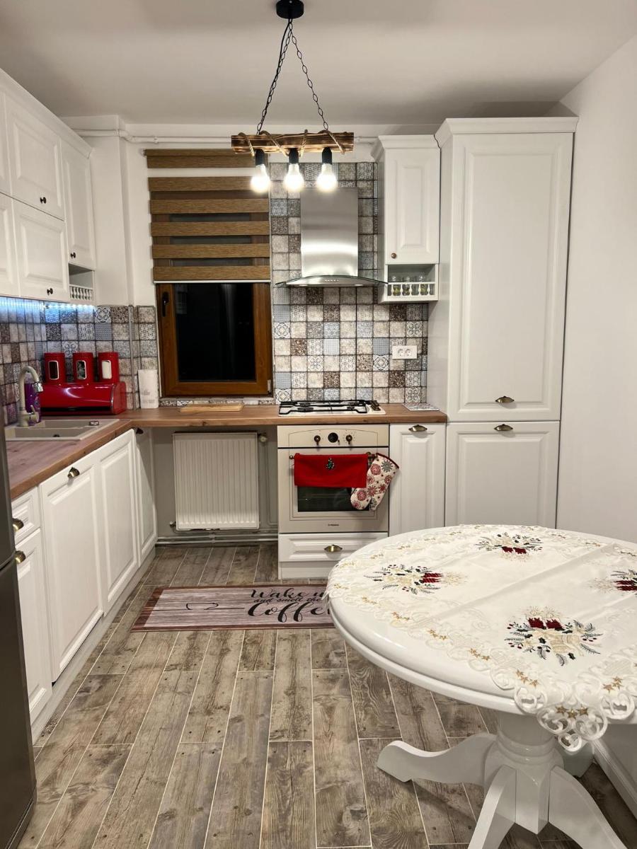 Suitetrails - Apartament English Home 2 camere Brasov