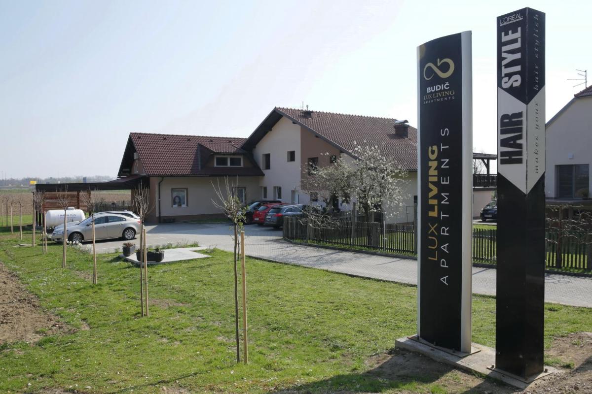 Lux Living Apartments BUDIČ near Terme Čatež - Housity
