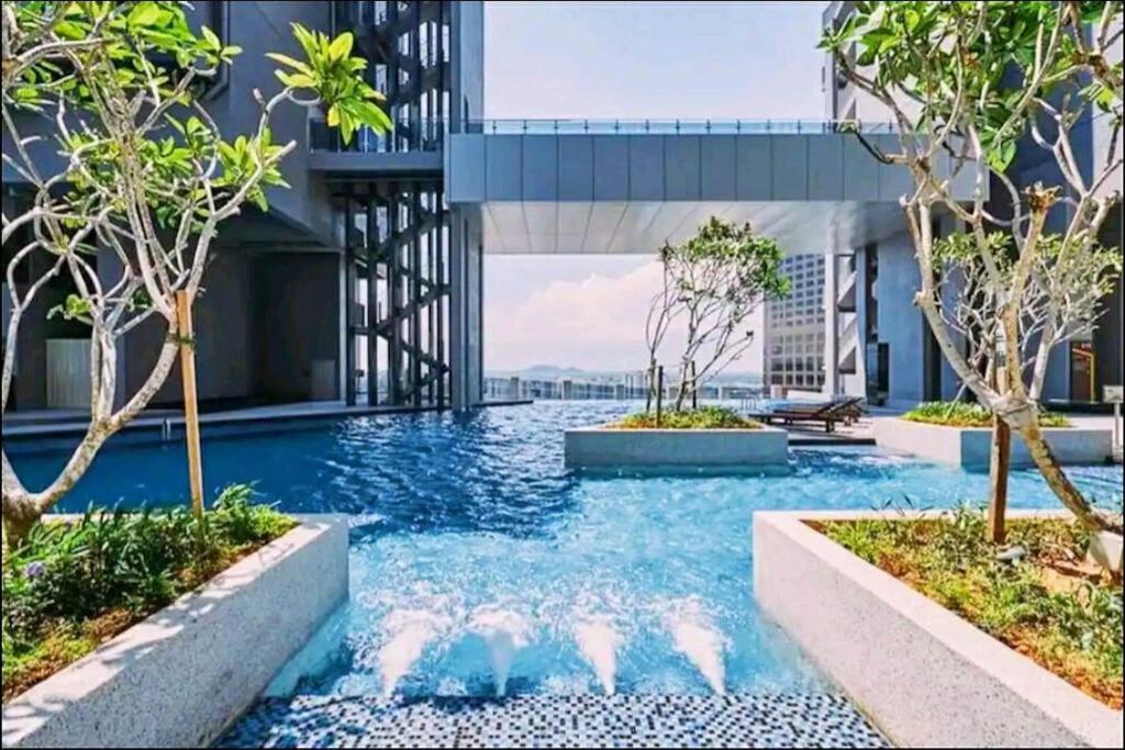 SweetLavenderLovely#SeaView#Privatebathtub#Netflix#FreeParking#OneHall&OneRoomWithBalconys#ImperioResidence - Housity