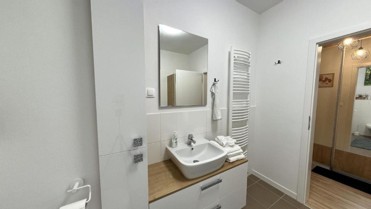 1 room Apartment with terrace, Petržalka - Housity